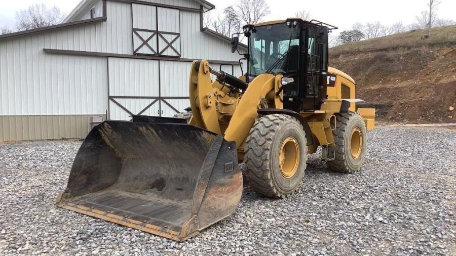 Compass Auction’s February auction included Cat equipment with fewer than 400 hours, including this 2018 front end loader.
