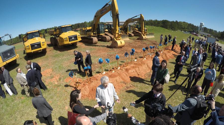 Gov. Kay Ivey gave remarks and participated in a groundbreaking ceremony for Westwater Resources / Alabama Graphite April 18, 2022, in Kellyton, Ala. (Governor’s Office/Hal Yeager photo)