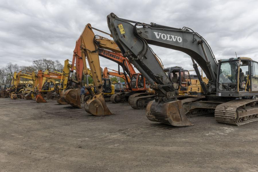 North Country Auction offered a wide variety of excavators from Volvo, John Deere, Case, Kobelco, Hitachi and more.
(CEG photo)