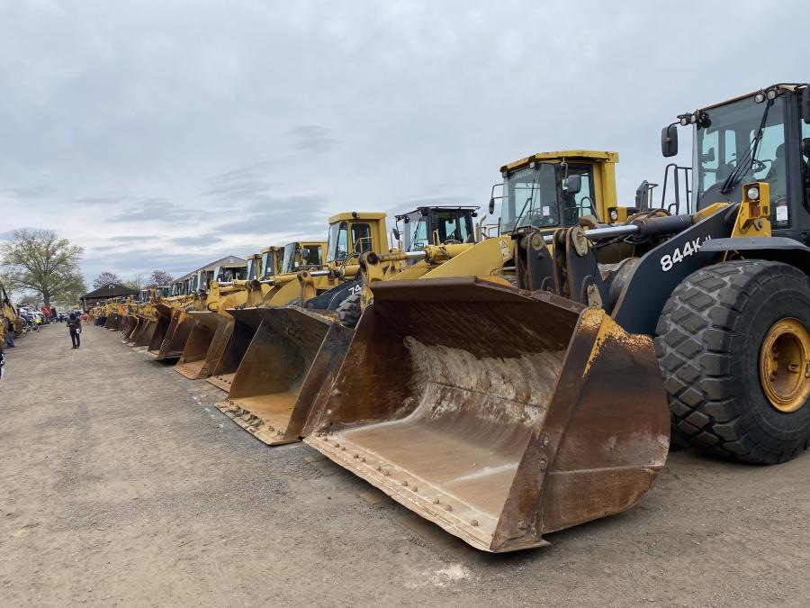 This year’s sale offered one of the strongest lineups of loaders that Sales Auction Company has been able to offer at its spring event.
(CEG photo)