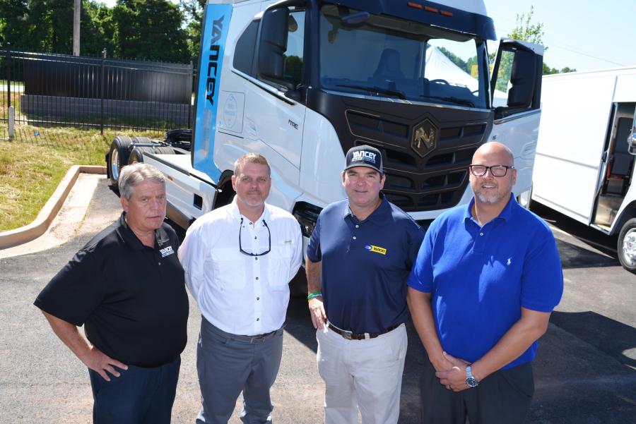 The Yancey Truck Centers reps were spotlighting their new Nikola and Xos electric truck products. (L-R) are Greg Bartlett, Jeremy Herring, Shooter Roberts and Mark Ramers.
(CEG photo) 