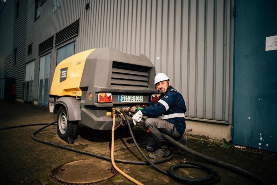 The IB Services team opted to use Atlas Copco’s zero emission, low cost and ultra-quiet E-Air electric compressors.