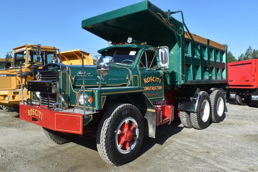 This meticulously maintained 1963 Mack truck model B81 dump came from Rosciti Construction.
(CEG photo)