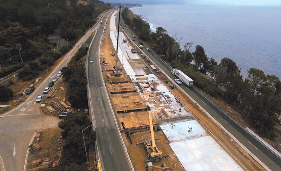 The 11 mi. of HOV lanes, one in each direction from Carpinteria to Santa Barbara, will be built of continuously reinforced concrete pavement (CRCP). (Photo courtesy of Hwy 101 Carpinteria to Santa Barbara.)