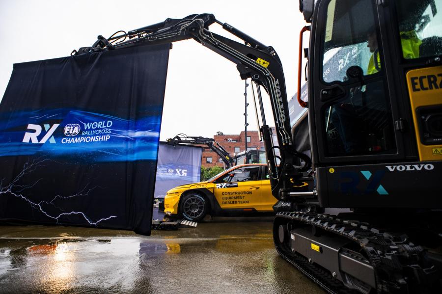 Volvo CE will play a pivotal role in building the tracks for the new electric racecars, while supporting with car recovery during two days of competition at each location.