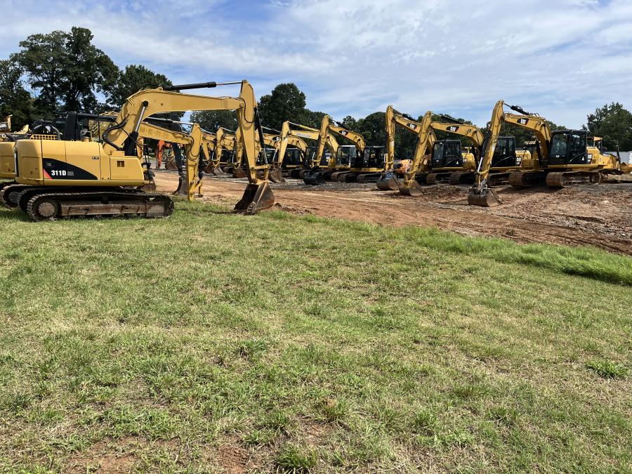 The auction featured several late-model excavators that brought considerable interest and high bidding. (CEG photo)