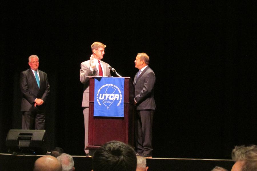 Glenn Ely of PKF-Mark III takes the oath of office as the new UTCA of NJ president during the convention. (CEG photo) 