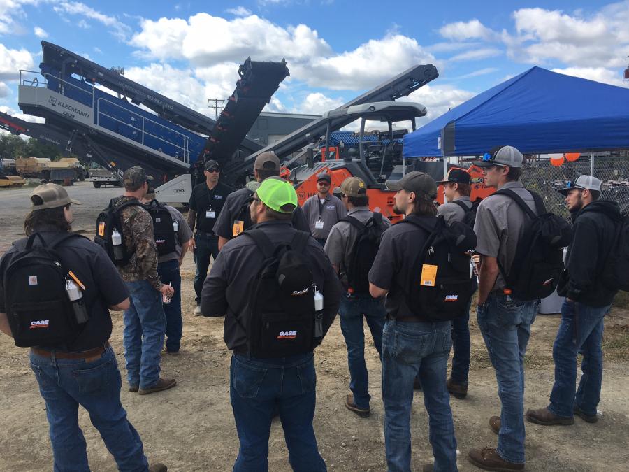 Pennsylvania College of Technology students check out Hamm rollers and Kleemann crushing/screening equipment.
(CEG photo)