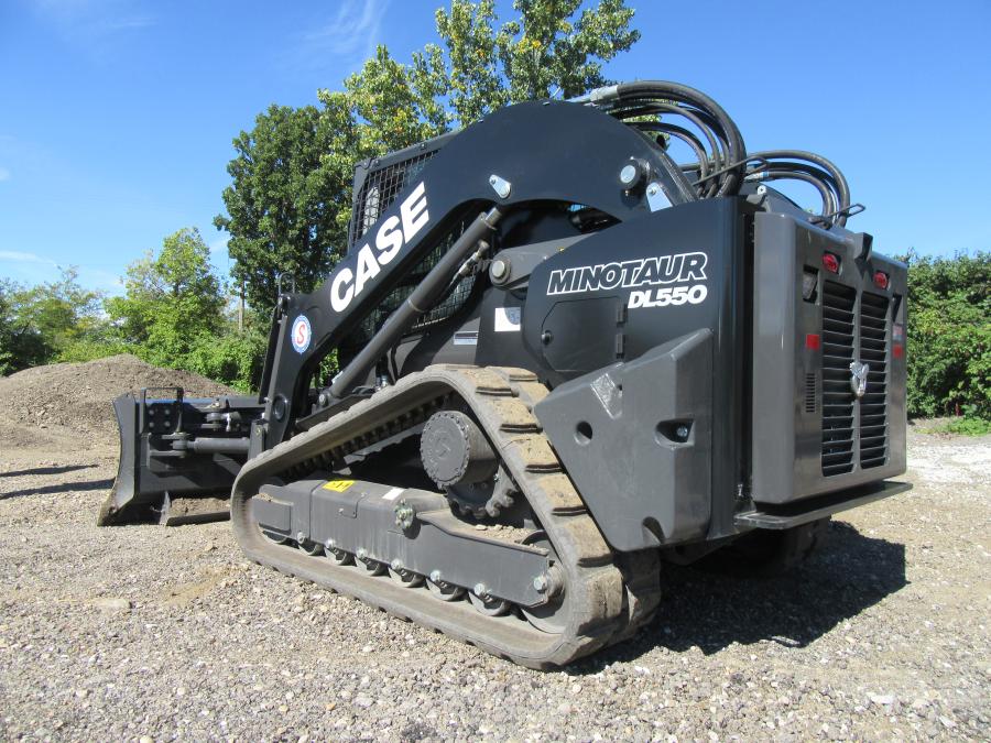 Southeastern Equipment’s Case Minotaur DL550 was equipped with rubber tracks and counterweight. 
(CEG photo)