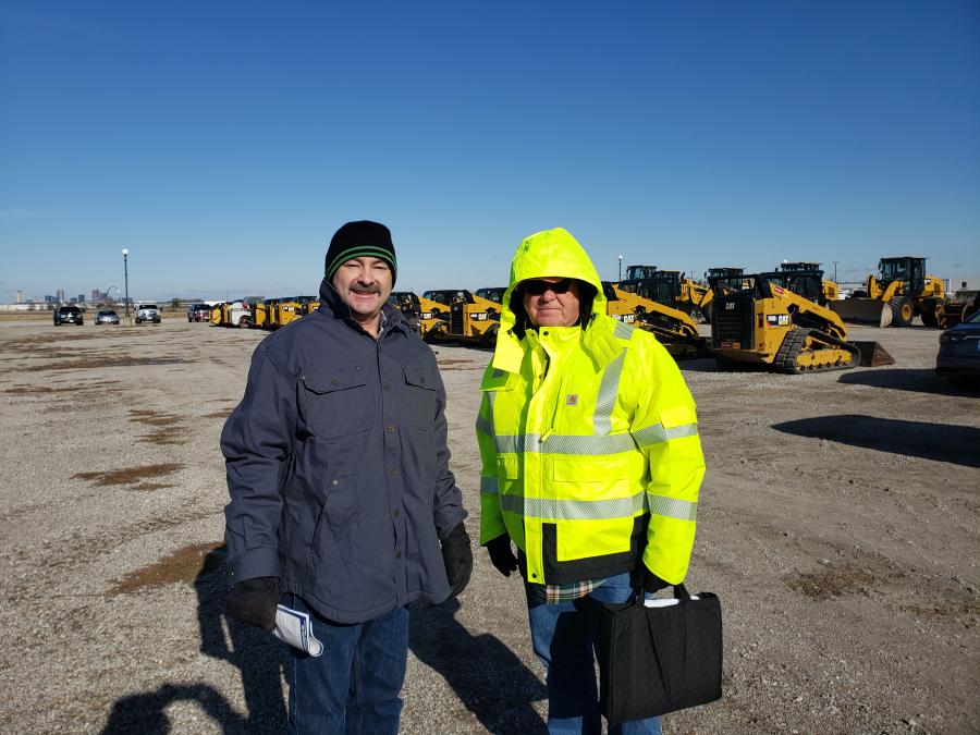 Greg Hall (L) and Ron Jacobson, both of Hall Equipment Company in Pontoon Beach, Ill., braved the cold in search of a good deal at the Alex Lyon & Son auction. (CEG photo)