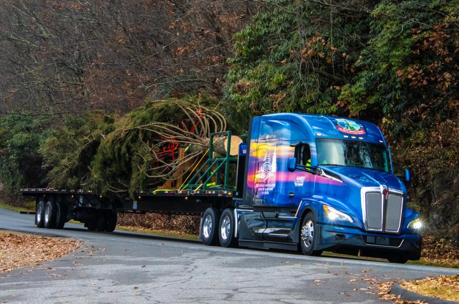 A Kenworth T680 Next Generation 76-in. mid-roof sleeper equipped with the PACCAR Powertrain transported the 78-ft. tall Red Spruce Christmas Tree, nicknamed “Ruby,” to the nation’s capital. (James Edward Mills photo)