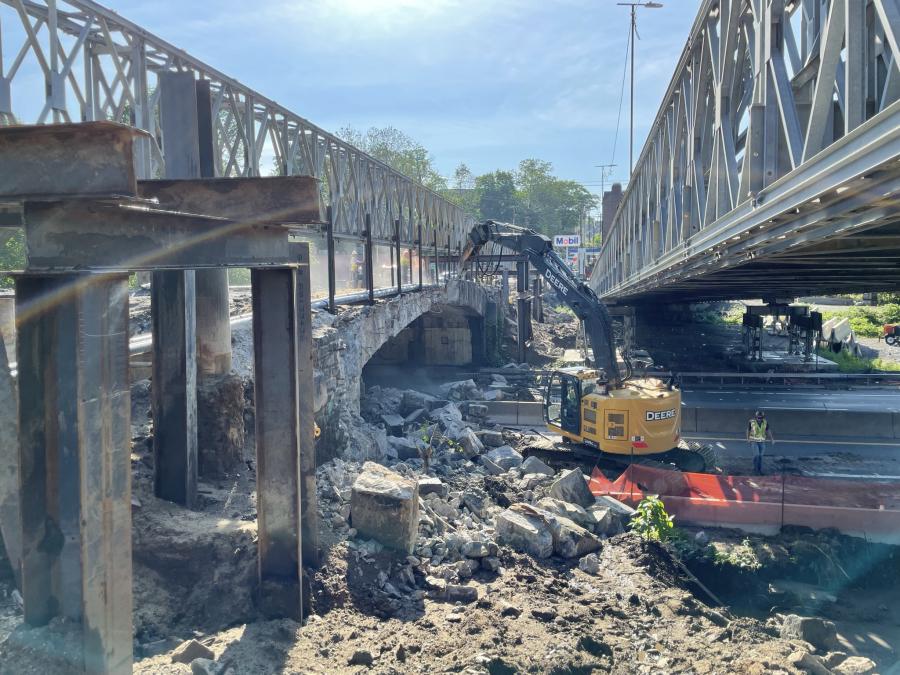 John Deere 345 excavators with hammers were used to demolish the Hutchinson River Parkway, which was completed over a weekend.
(Photo courtesy of Halmar International.)