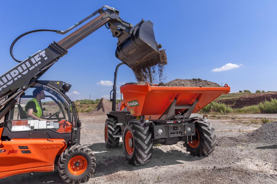 AUSA’s dumpers work well in applications like landscaping, smaller earthmoving jobs and projects involving concrete.
(Photo courtesy of AUSA.)