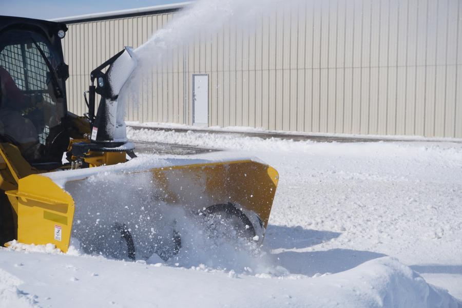 For high flow skid steers and wheel loaders, the HDS7100 easily chews through deep, hard packed snow. A fully hydraulically powered blower, the HDS7100 has a cutting width of more than 7 ft. and a cutting height of more than 3 ft.