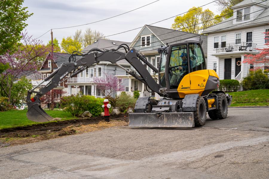 One of the product lines Mecalac’s North American dealers offer is the MWR series. This compact wheeled excavator is highly versatile and stable on any type of terrain.