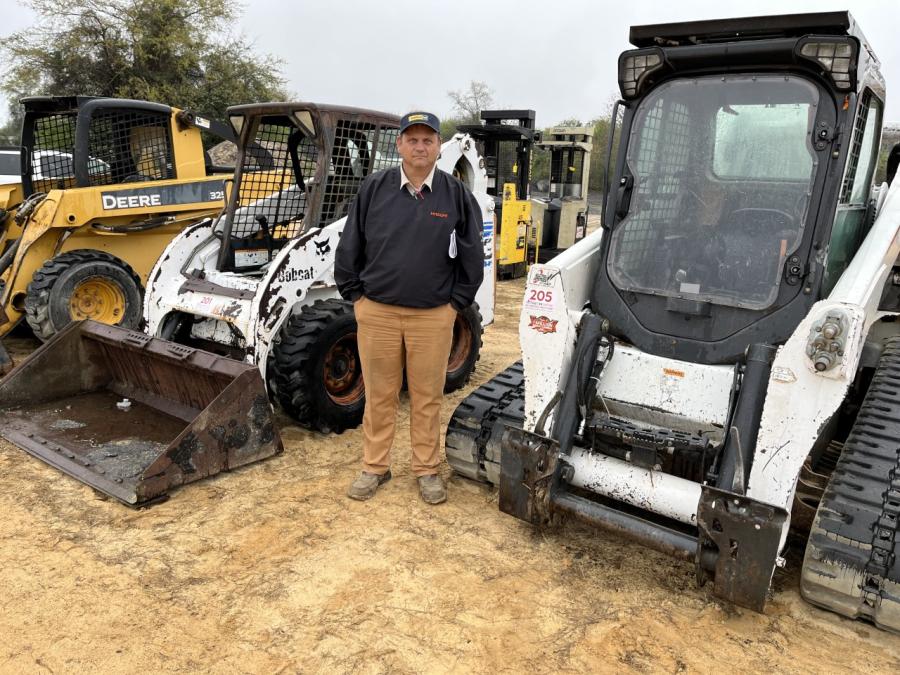 Robert Armstrong of Armstrong Equipment in Columbia, S.C., attends many of the area auctions and frequently picks up a good deal.
(CEG photo)