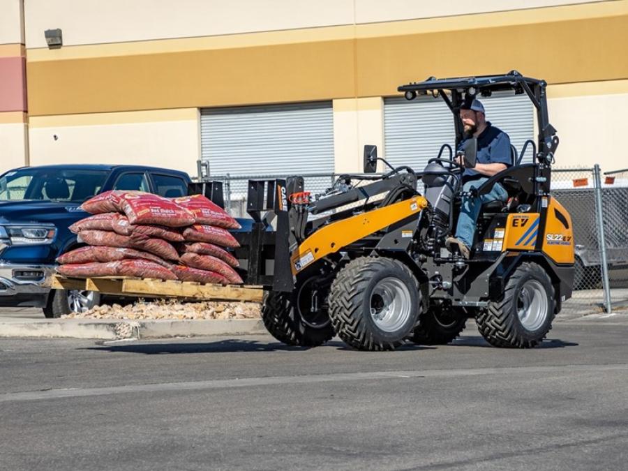 The dynamic new product lineup includes seven new models spanning diesel and electrified solutions with both fixed and telescopic booms; extreme attachment flexibility across entire lineup of Case compact and sub-compact loaders.