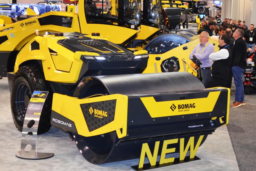 The Bomag Robomag 2, a fully autonomous single-drum roller got a lot of attention in the Bomag exhibit area. 
