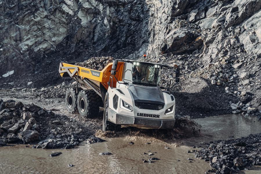 The newly designed, solid articulated swivel joint creates excellent off-road capability allowing independent movements of the front and rear, thus ensuring maximum maneuverability, the manufacturer said.