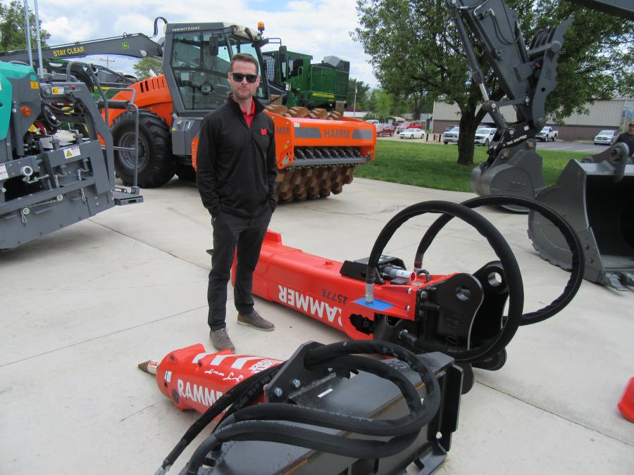 Kelly Desmond, Rammer district sales manager, discussed the company’s line of hydraulic breakers. 
(CEG photo)
