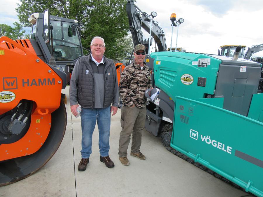 Wirtgen Group’s Jim Griffith (L) caught up with Matt Erb, retired, of Shelly & Sands Inc.
(CEG photo)