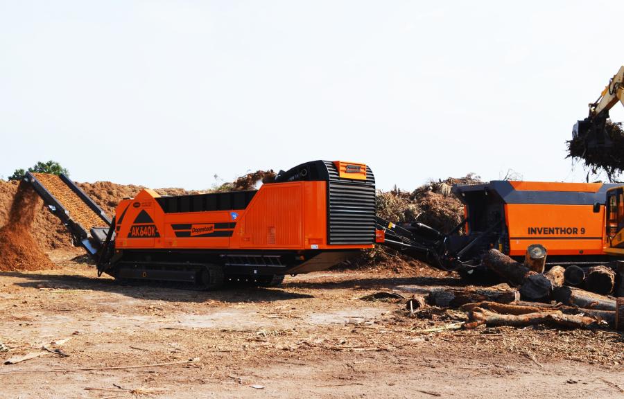 The combo Doppstadt Inventhor 9 shredder and the Doppstadt AK 640K grinder are shown working in tandem for optimizing wood waste processing. 
(CEG photo)
