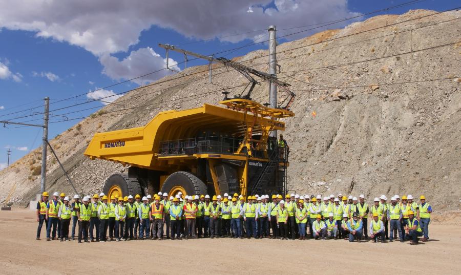 Komatsu GHG Alliance members had the opportunity to observe Komatsu's EVX truck in action at the company's Arizona Proving Grounds in Tucson, Ariz.