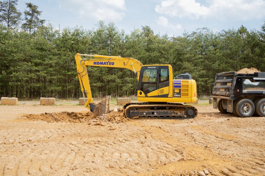 Engineered for efficiency, the PC130LC-11 uses up to 12 percent less fuel than the previous model (PC130-8). Fuel consumption on this excavator also can be reduced with the auto idle shutdown feature that can be set to automatically stop the engine after a preset amount of idle time.