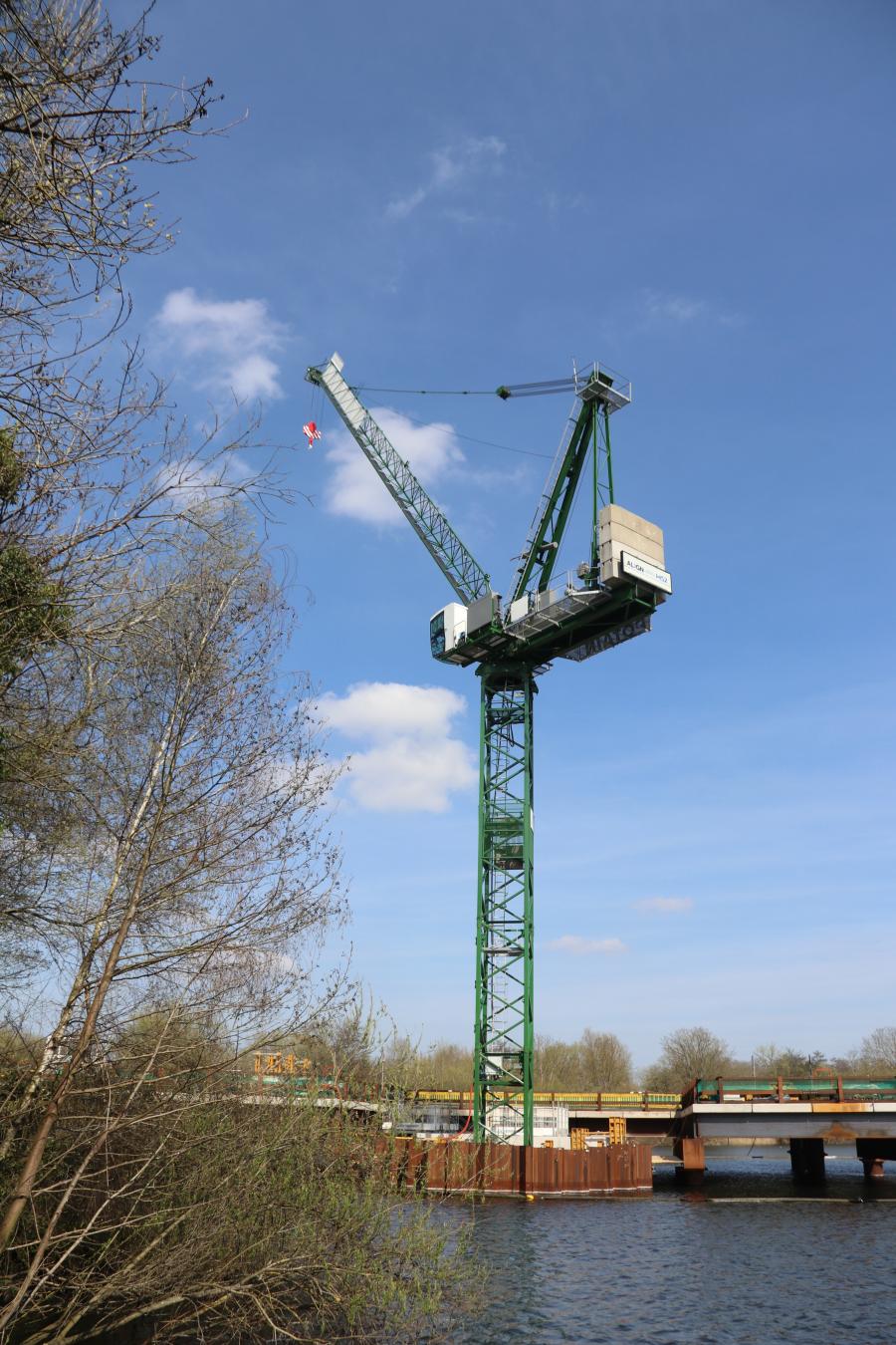 The first four Potain MR 225 A luffing jib cranes are already working on construction of the Colne Valley Viaduct, which will form part of the rail line assigned to the Align JV.