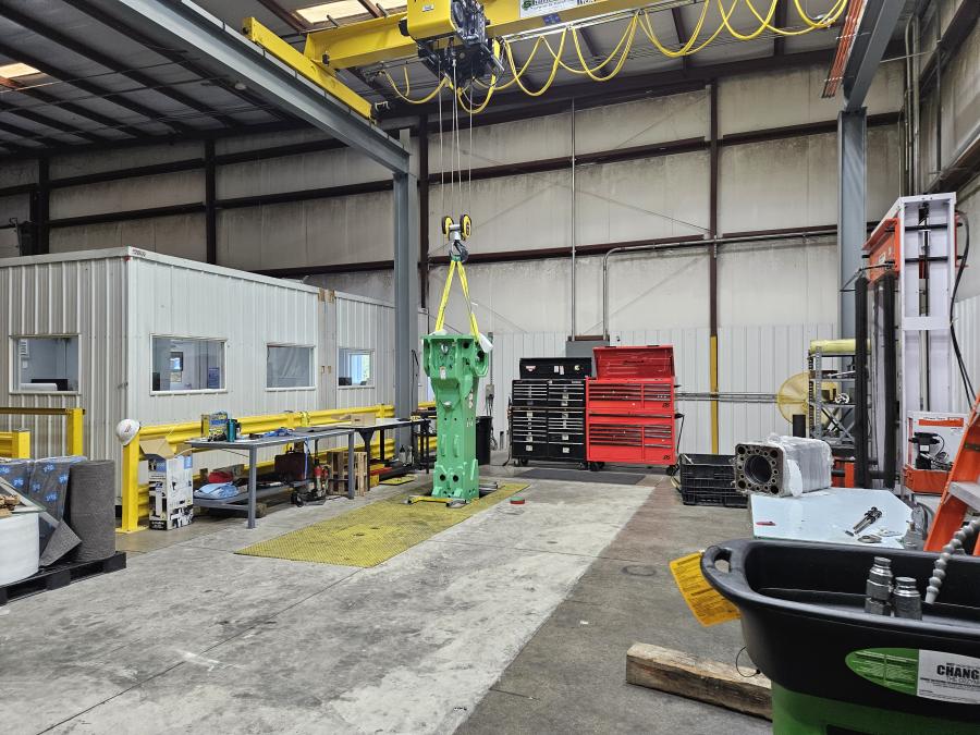 Working within the 50,000 sq. ft. of its existing distribution center, Montabert began plans in late 2022 to add remanufacturing and repair capabilities to the facility.