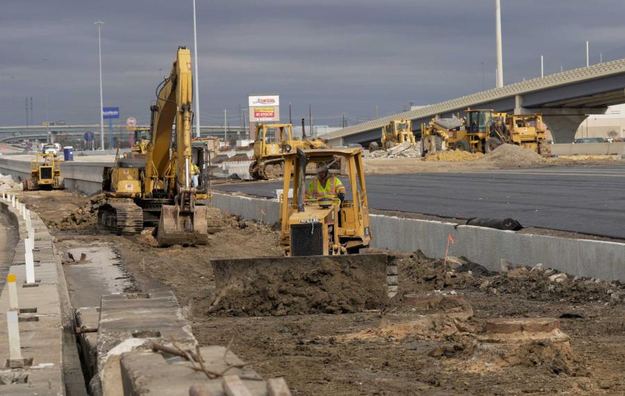 Pulice Construction is pressing ahead on the north portion of the Capital Express Program, a $606 million I-35 highway reconstruction project 
in Austin. 
(TxDOT photo)