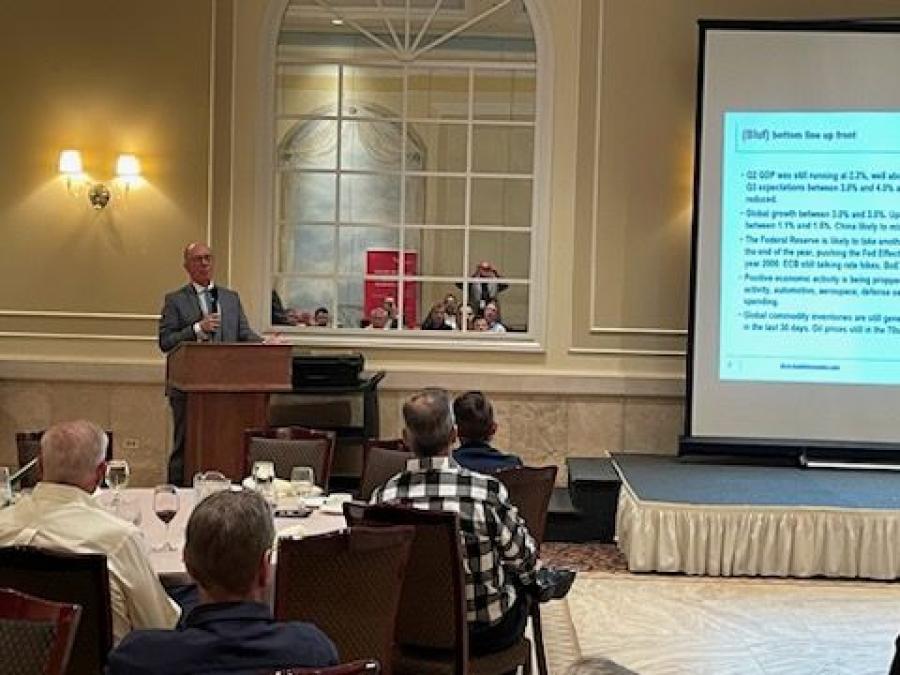 The Illinois Equipment Distributors held its Business Meeting and Vendors Night on Sept. 7 at Venuti's Restaurant and Banquet Hall. The event featured guest speaker Chris Kuehl, managing director of Armada Corporate Intelligence.