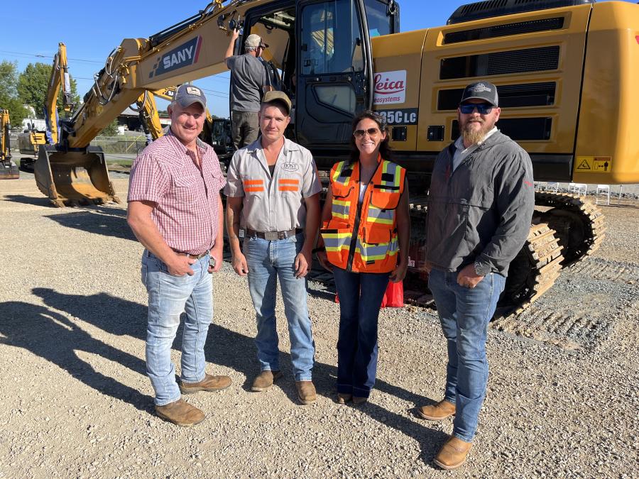 (L-R) are Brant Bost and Jay Fowler, both of Bost Grading & Landscaping, Concord, N.C.; Jamie Fore, Transit & Level Clinic; and Russell Griffin, Ironpeddlers.
(CEG photo)