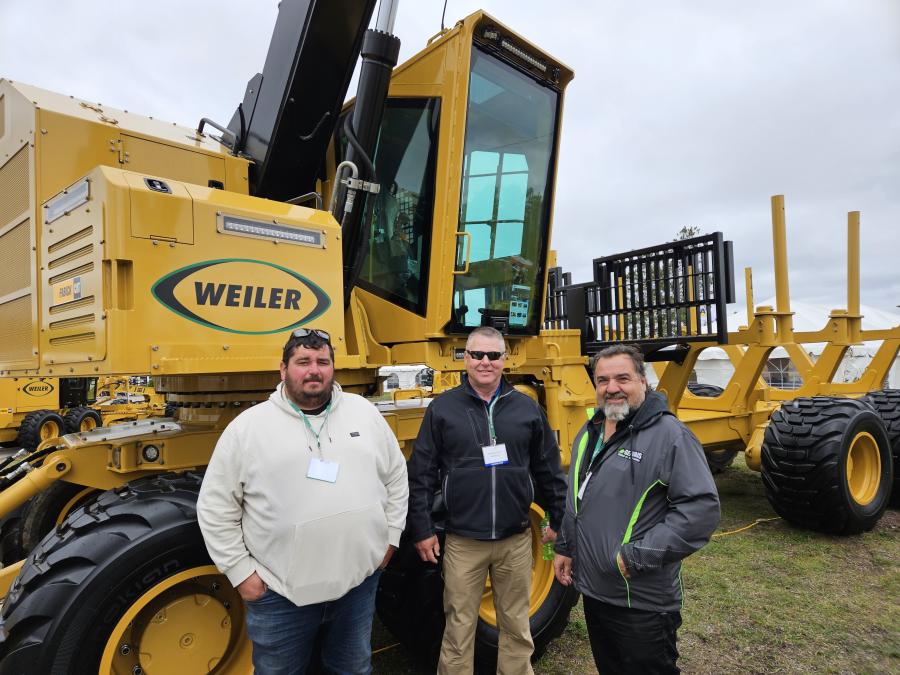 (L-R) are Curtis Corbiere of E. Corbiere and Sons; Todd Gustafson of Fabick Cat; and Bruno Gervais of Gervais Group of Companies with a Weiler F888 forwarder.
(CEG photo)