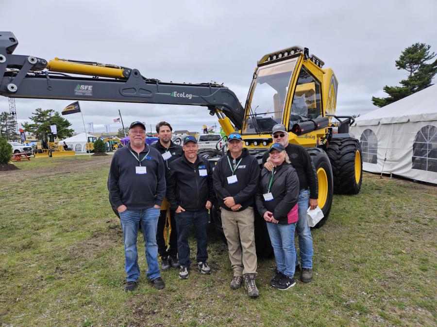 (L-R) are Ron Raithe branch manager of Scandinavian Forestry Equipment’s Wausau branch; Goran Stalberg, territory manager of EcoLog; Philip Thums of Scandinavian Forestry Equipment; Randy Klug, territory manager of Scandinavian Forestry Equipment; Lori Kent of Scandinavian Forestry Equipment; and Bob Smith of Smith Logging, with this EcoLog 590F harvester with a 7000 LogMax processor head.
(CEG photo)