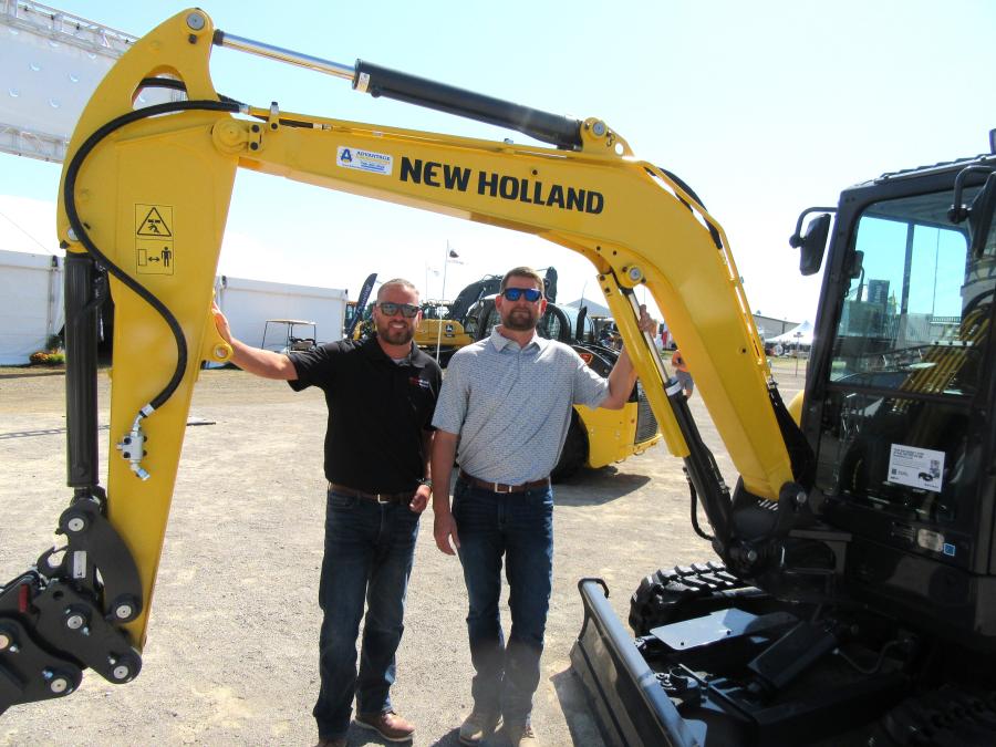 Local New Holland dealer Bane-Welker Equipment’s Ty Crone (L) and Jeff Tutterow spoke with attendees about the dealership’s lineup of work-ready equipment.
(CEG photo)