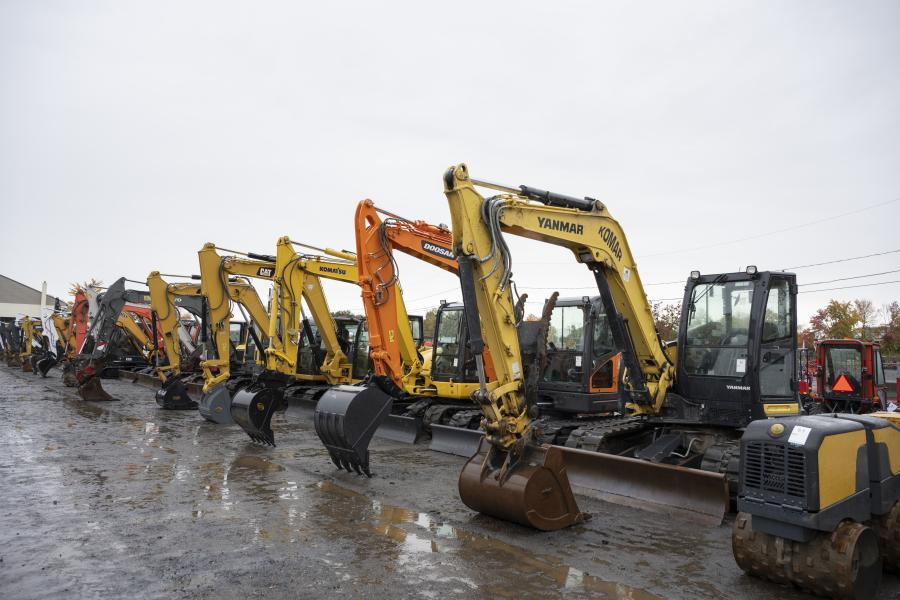 A Wacker Neuson vibratory articulated trench compactor sits in the foreground with a variety of hydraulic excavators from Yanmar, Doosan, Komatsu, Caterpillar, Volvo, Takeuchi and more.
(CEG photo)