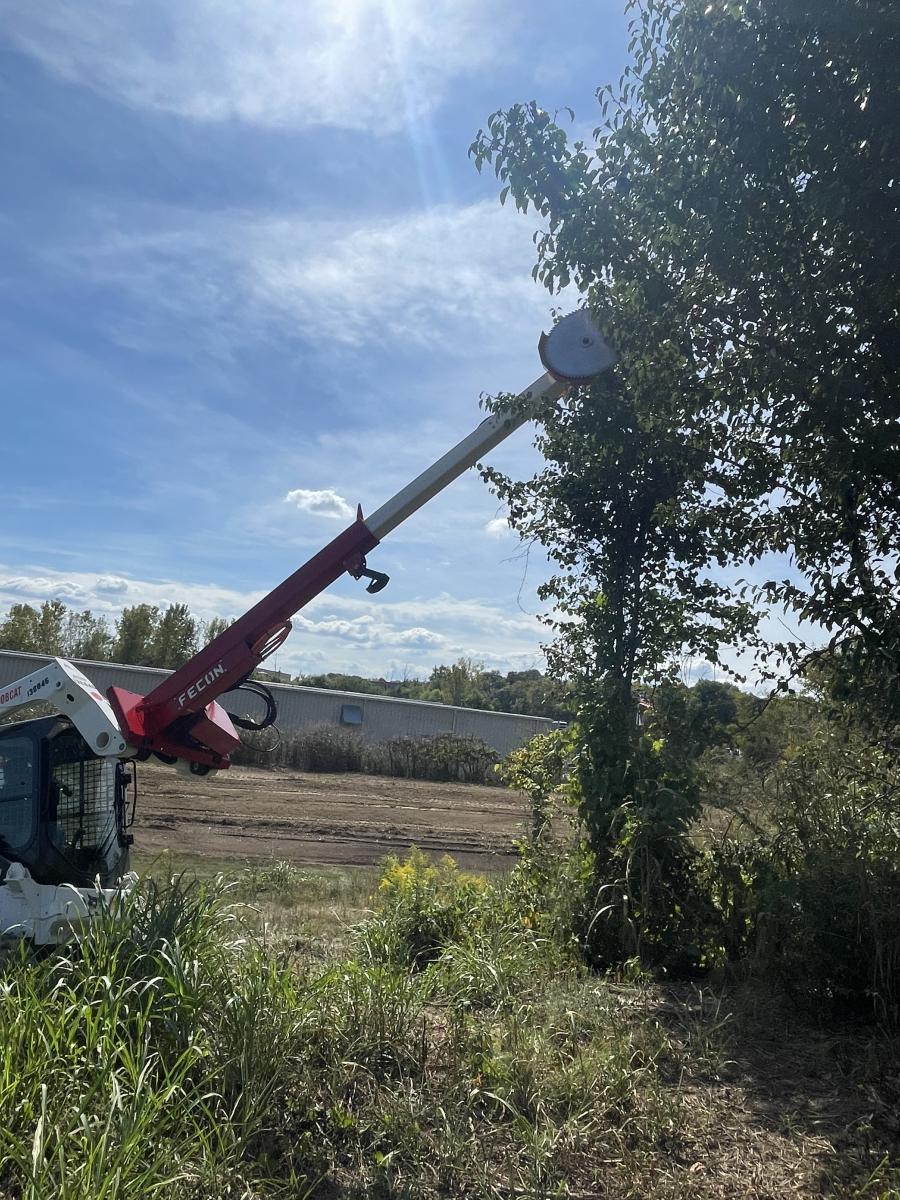Designed to fit small to midsize carriers, TREEfrogg’s tree trimming saws allow landscapers, landowners and DOTs to perform tree maintenance with machines they already have quickly, safely and economically. Fecon will rebrand the saw attachments as Trim Ex. (Fecon LLC photo)