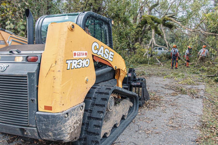 Case Construction Equipment dealers Tidewater Equipment and Case Power & Equipment of Florida supplied essential equipment, including Case compact loaders equipped with root grapples to help make quick work of clearing trees and opening roadways.