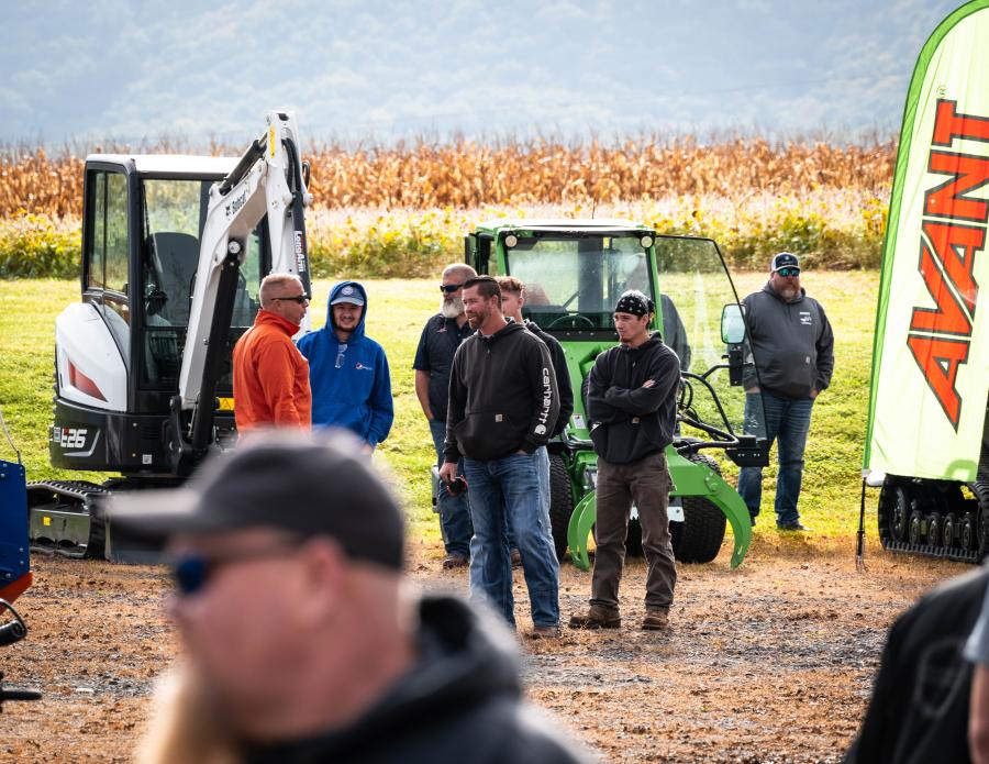 Customers began arriving at 10 a.m. to get a look at the showcased equipment at the Annual Customer Appreciation Event. Jamie Kane, Bobcat specialist of Highway Equipment & Supply Co., greets new arrivals.
(Highway Equipment & Supply Co. photo)
