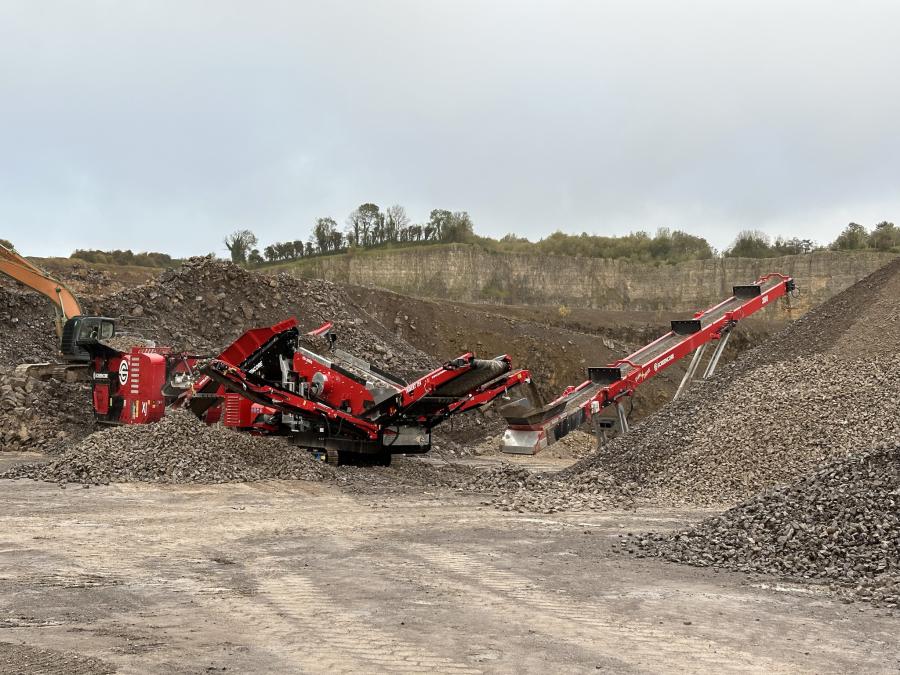 Screencore’s next-level tracked XJ and XL Dual-Power jaw crushers have been developed to provide users with mobility, productivity, efficiency and crushing performance.