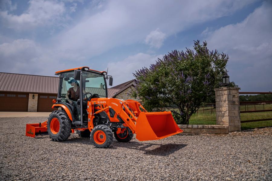 The LX2620 comes with a wide range of performance matched implements that make it ideal for gardening, landscaping, snow removal and property maintenance jobs.