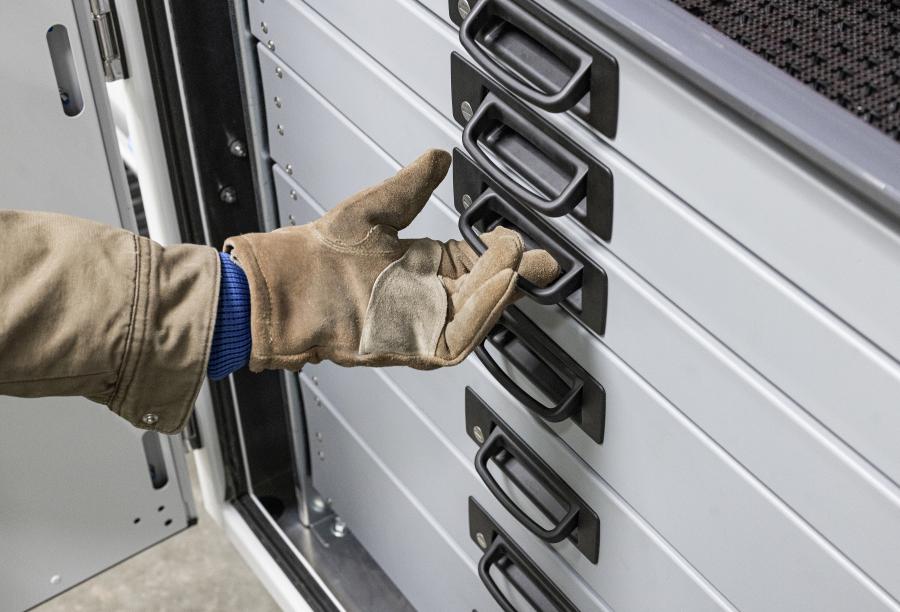 Designed with user convenience and versatility in mind, the bale-style pull-handle toolbox system features a unique dual-action handle design that allows users to activate the latches by grabbing the handle from either above or below.