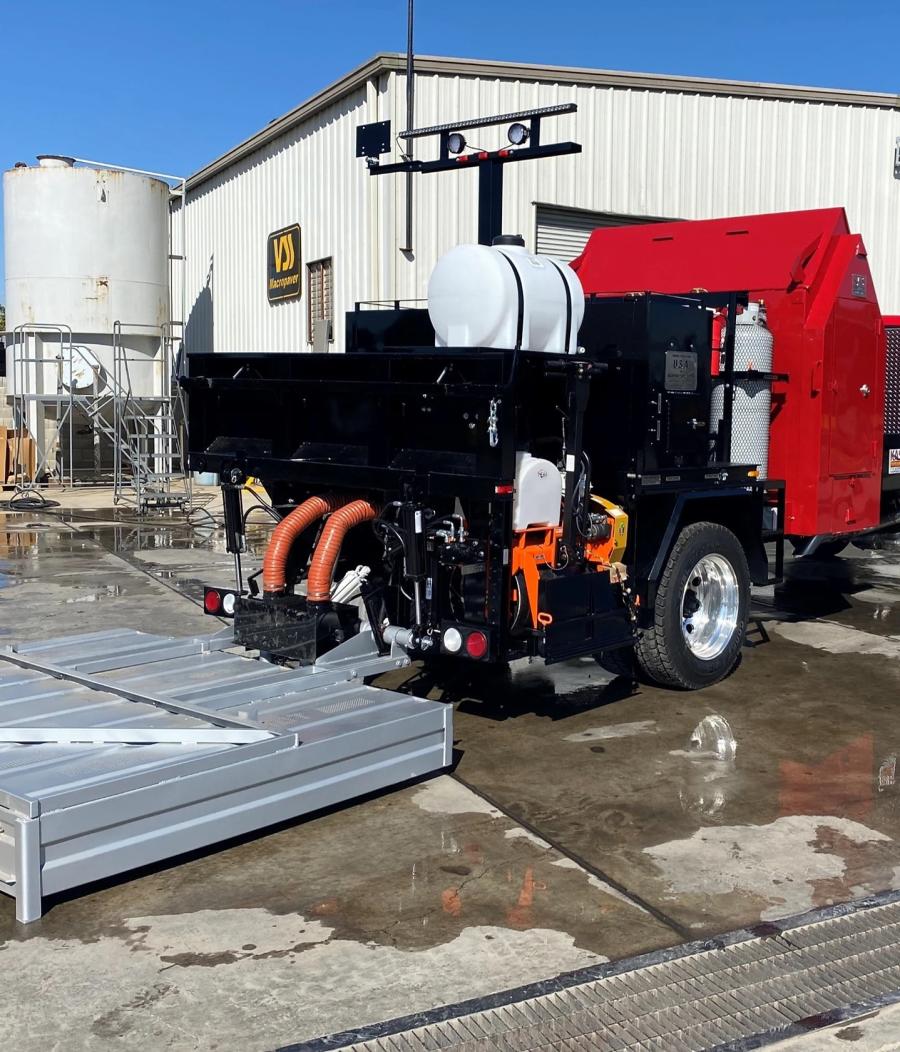 Featuring a 48 sq. ft. infrared pavement heater, a 3 or 5-ton capacity asphalt reclaimer, ample tool storage, compactor compartment and a dumping waste bin, the Patriot provides a comprehensive solution for asphalt restoration needs.