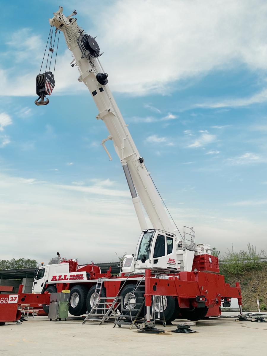The Liebherr LTM 1100-5.3 also has a maximum capacity of 110 tons and a longer 203-ft. telescopic boom for greater reach.
